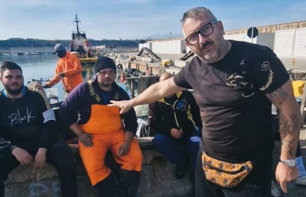 Stiamo affogando nei debiti