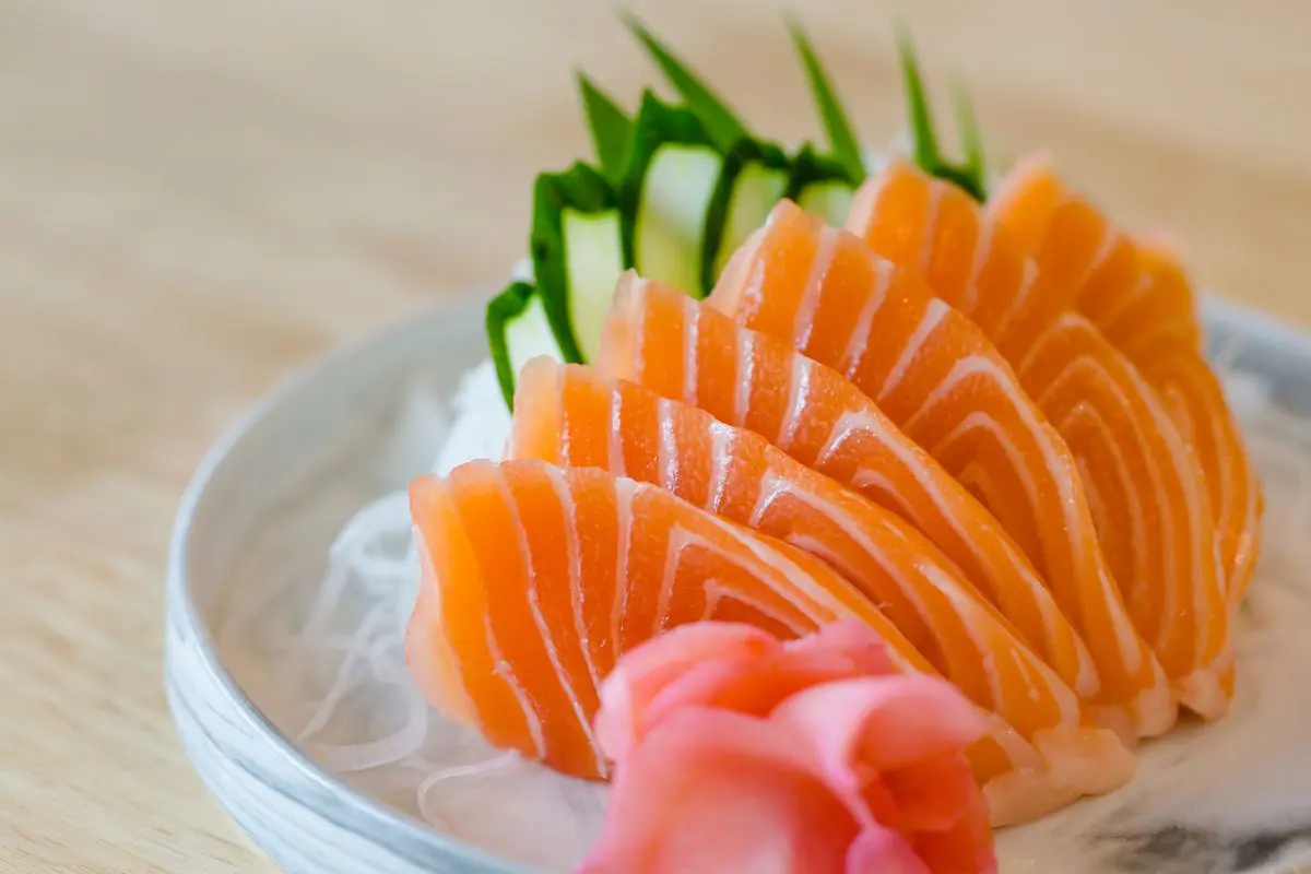 sashimi di salmone